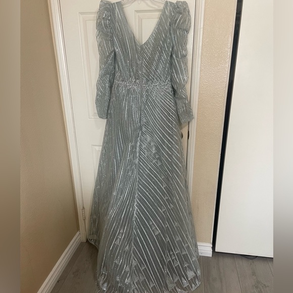 Modessa Couture formal sequined dress. Light emerald green and silver color. - Picture 12 of 12